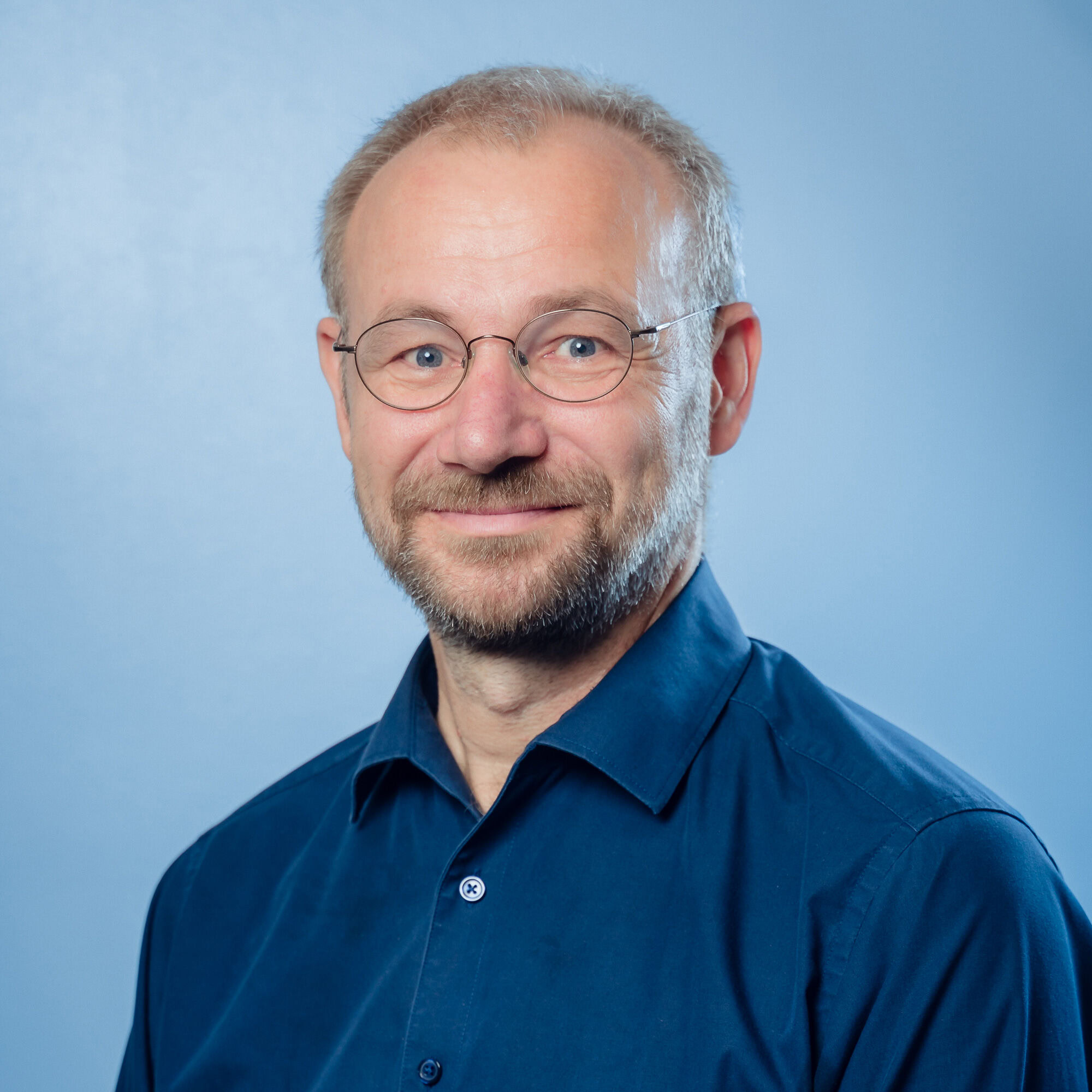 DR. B. MÜLLER